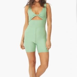 WEWOREWHAT One Piece